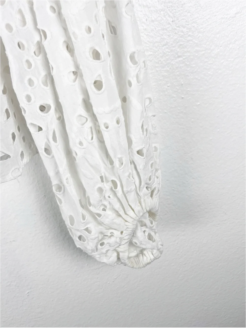 ZARA 100% Cotton White Eyelet Button Long Puff Sleeves Crop Top XL Boho Neutral
